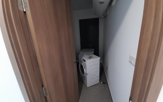 650: 2ベッドルーム 1,200$